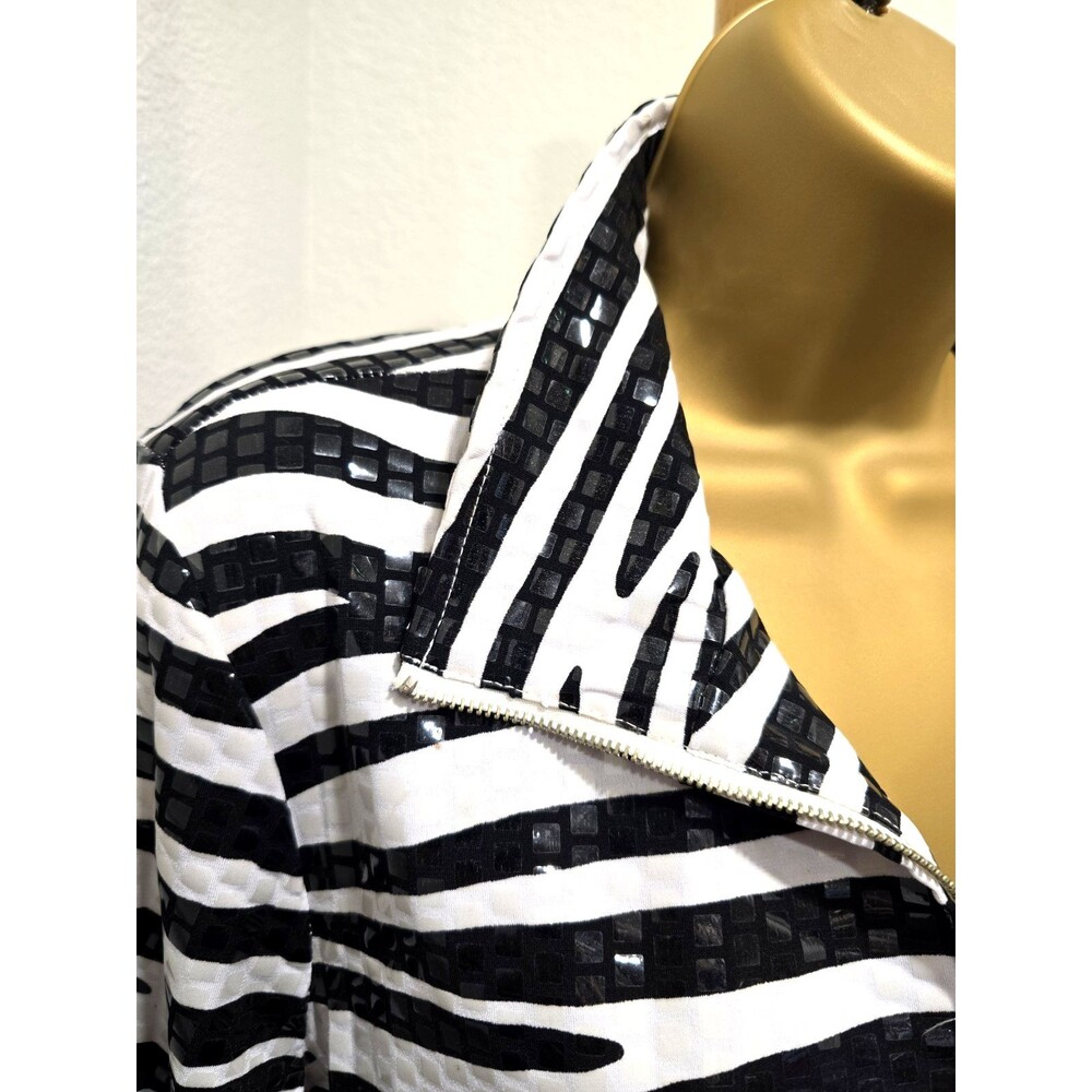 Mock Neck Full Zip Zebra Print Jacket Petite Medium Stretch Office Career Indie